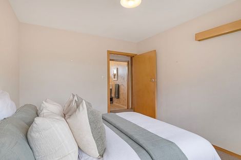 Photo of property in 12 Lomax Place, Islington, Christchurch, 8042