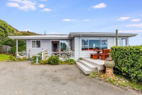 Photo of property in 63 Ames Street, Paekakariki, 5034