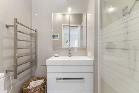 Photo of property in 19 Mayfair Crescent, Mairangi Bay, Auckland, 0630