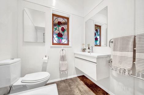 Photo of property in 20 Ropiha Street, Fitzroy, New Plymouth, 4312