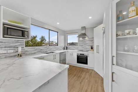 Photo of property in 23 Freebairn Street, Redwood, Christchurch, 8051