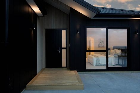 Photo of property in 23 Anehana Place, Stanmore Bay, Whangaparaoa, 0932