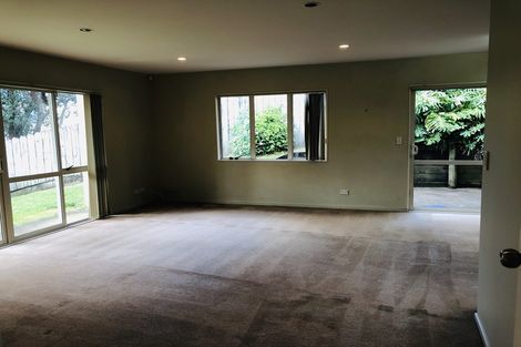 Photo of property in 1/1 Saint Clair Place, Browns Bay, Auckland, 0630