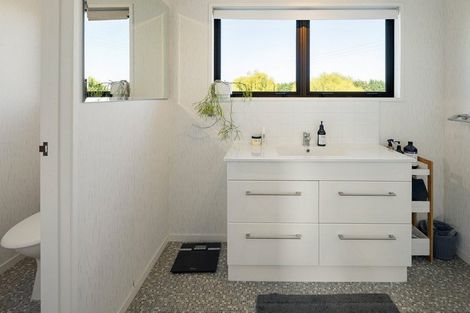 Photo of property in 166 Racecourse Road, Cambridge, 3493