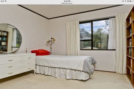 Photo of property in 2/5 Kegworth Place, Browns Bay, Auckland, 0630