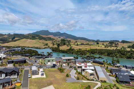 Photo of property in 3/25 Rangitahi Road, Raglan, 3225