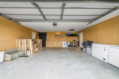 Photo of property in 115 Mill Road South, Seaward Bush, Invercargill, 9871