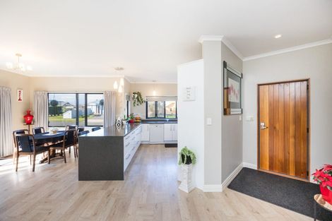 Photo of property in 29 Clearview Drive, Milson, Palmerston North, 4414