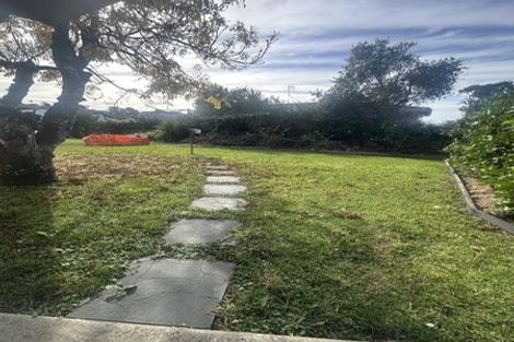 Photo of property in 33 Forrest Hill Road, Milford, Auckland, 0620