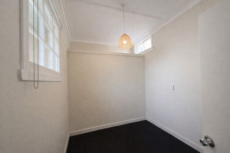 Photo of property in 1/18 Clifton Terrace, Kelburn, Wellington, 6012