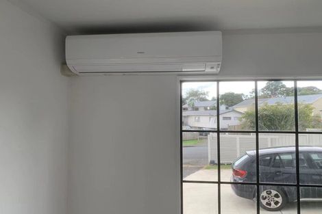 Photo of property in 14 Imperial Place, Henderson, Auckland, 0612