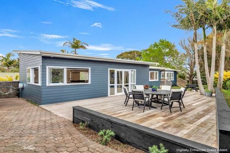 Photo of property in 1 Melia Place, Stanmore Bay, Whangaparaoa, 0932