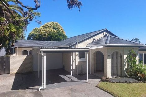 Photo of property in 28 Matuhi Rise, Henderson, Auckland, 0612