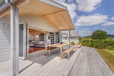 Photo of property in 132 Harbour Drive, Matarangi, Whitianga, 3592