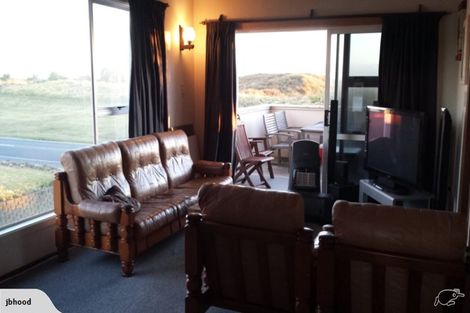 Photo of property in 828a Papamoa Beach Road, Papamoa Beach, Papamoa, 3118