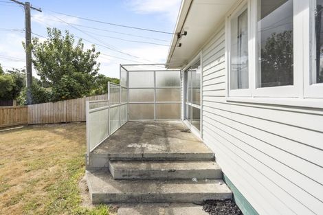 Photo of property in 12 Dermont Street, Bader, Hamilton, 3206