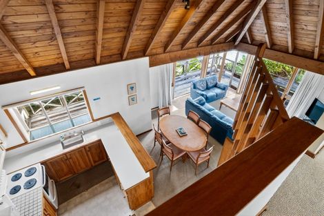 Photo of property in 9 Te Maiki Rise, Russell, 0202