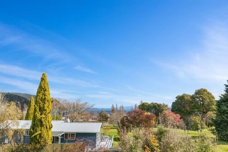 Photo of property in 2/24 Angela Place, Kinloch, Taupo, 3377
