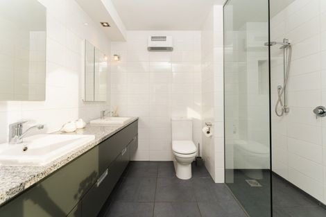 Photo of property in 95 Doon Street, Waverley, Dunedin, 9013