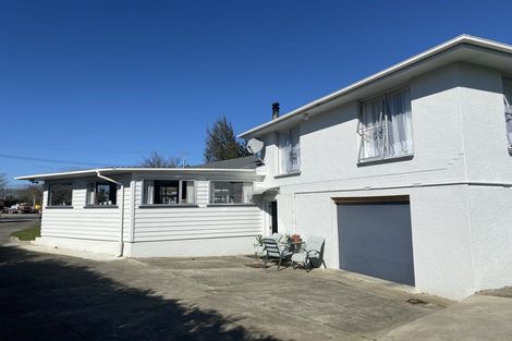 Photo of property in 64 Great North Road, Winton, 9720