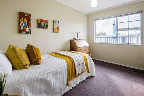 Photo of property in 12 Wilfred Street, St Andrews, Hamilton, 3200