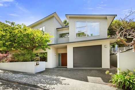 Photo of property in 16 Westwood Road, Tawa, Wellington, 5028