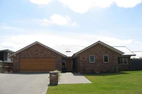 Photo of property in 8 Bancroft Place, Parklands, Christchurch, 8083