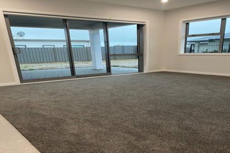 Photo of property in 1 Rangataiki Place, Awatoto, Napier, 4110