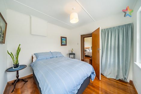 Photo of property in 46 Maungaraki Road, Korokoro, Lower Hutt, 5012