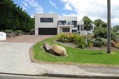Photo of property in 99 Anzac Road, Pukekohe, 2120