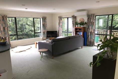 Photo of property in 1/6 Mataroa Avenue, Northland, Wellington, 6012