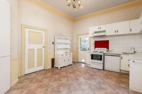 Photo of property in 30 Rhodes Street, Waimate, 7924