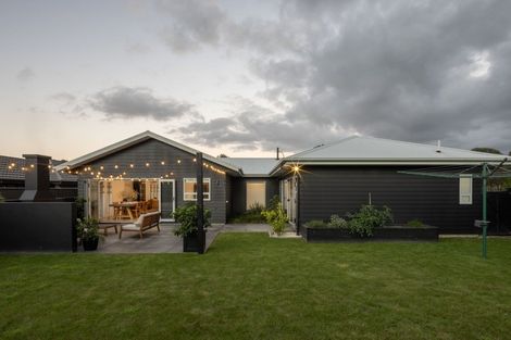 Photo of property in 119 Arataki Road, Havelock North, 4130