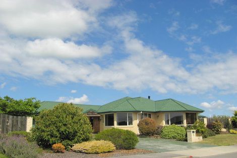 Photo of property in 6 Cobden Place, Woodend, 7610