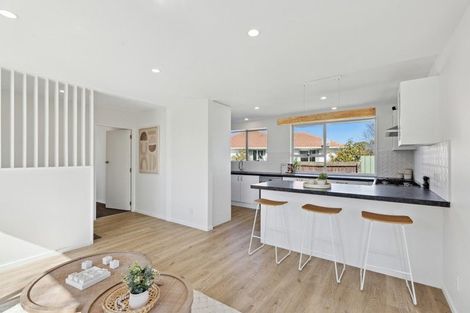 Photo of property in 10 Mckellar Place, Hornby, Christchurch, 8042