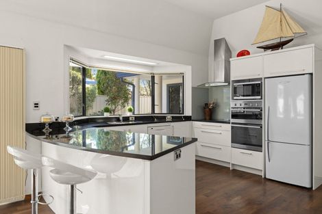 Photo of property in 48 Kensington Drive, Taradale, Napier, 4112