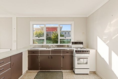 Photo of property in 48 Richmond Street, Waitara, 4320