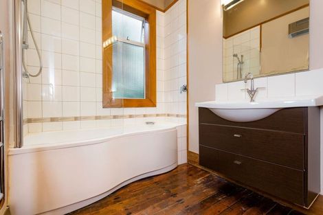 Photo of property in 30 Coughtrey Street, Saint Clair, Dunedin, 9012