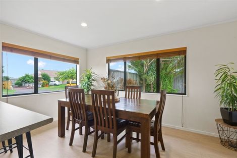 Photo of property in 41 Rathmar Drive, Manurewa, Auckland, 2105
