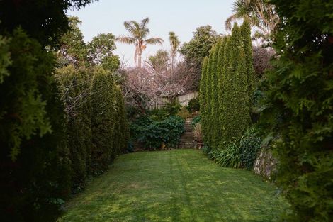 Photo of property in 10 Cobden Road, Bluff Hill, Napier, 4110