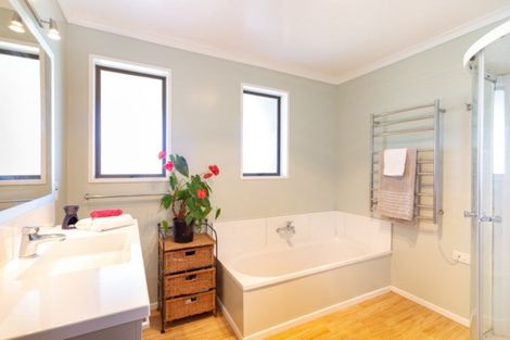 Photo of property in 76 Watershed Road, Bunnythorpe, Palmerston North, 4470