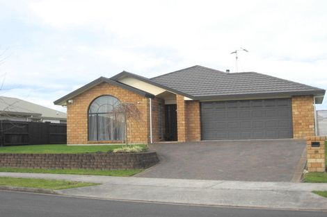 Photo of property in 18 Guildford Place, Rototuna North, Hamilton, 3210