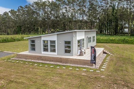Photo of property in 28 Drinnan Road, Waitoki, Kaukapakapa, 0871