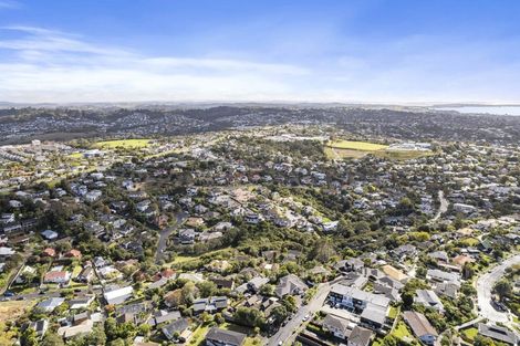 Photo of property in 2/15 Eastwood Rise, Browns Bay, Auckland, 0630