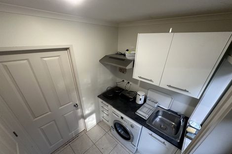 Photo of property in 37 Condor Place, Unsworth Heights, Auckland, 0632