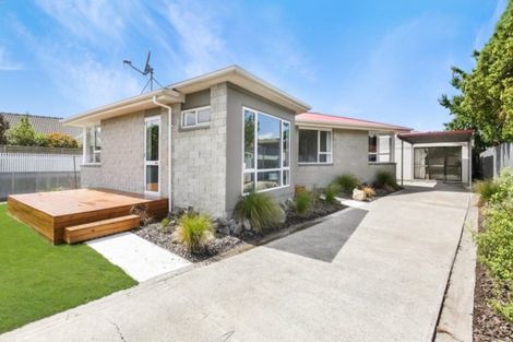 Photo of property in 16 Dunoon Place, Woolston, Christchurch, 8062