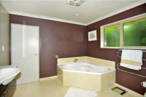 Photo of property in 6 Foresters Crescent, Parklands, Christchurch, 8083