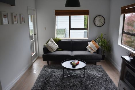 Photo of property in 76 Khandallah Road, Ngaio, Wellington, 6035