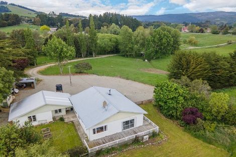 Photo of property in 10 Tarbetness Street, Herbert, Oamaru, 9495