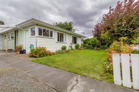 Photo of property in 21 Lipscombe Crescent, Havelock North, 4130